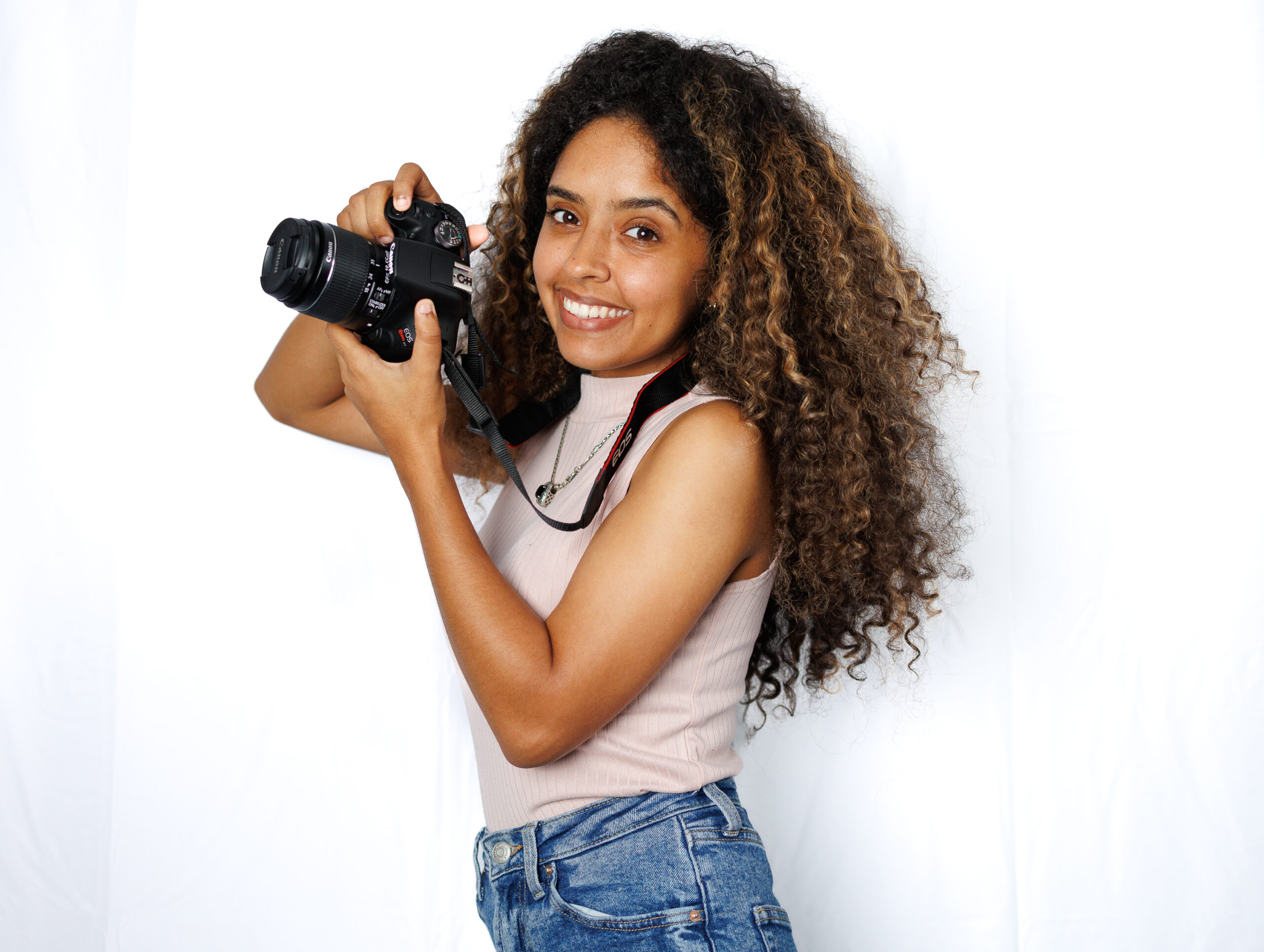 LO1A3179 Portrait of Bella Rose